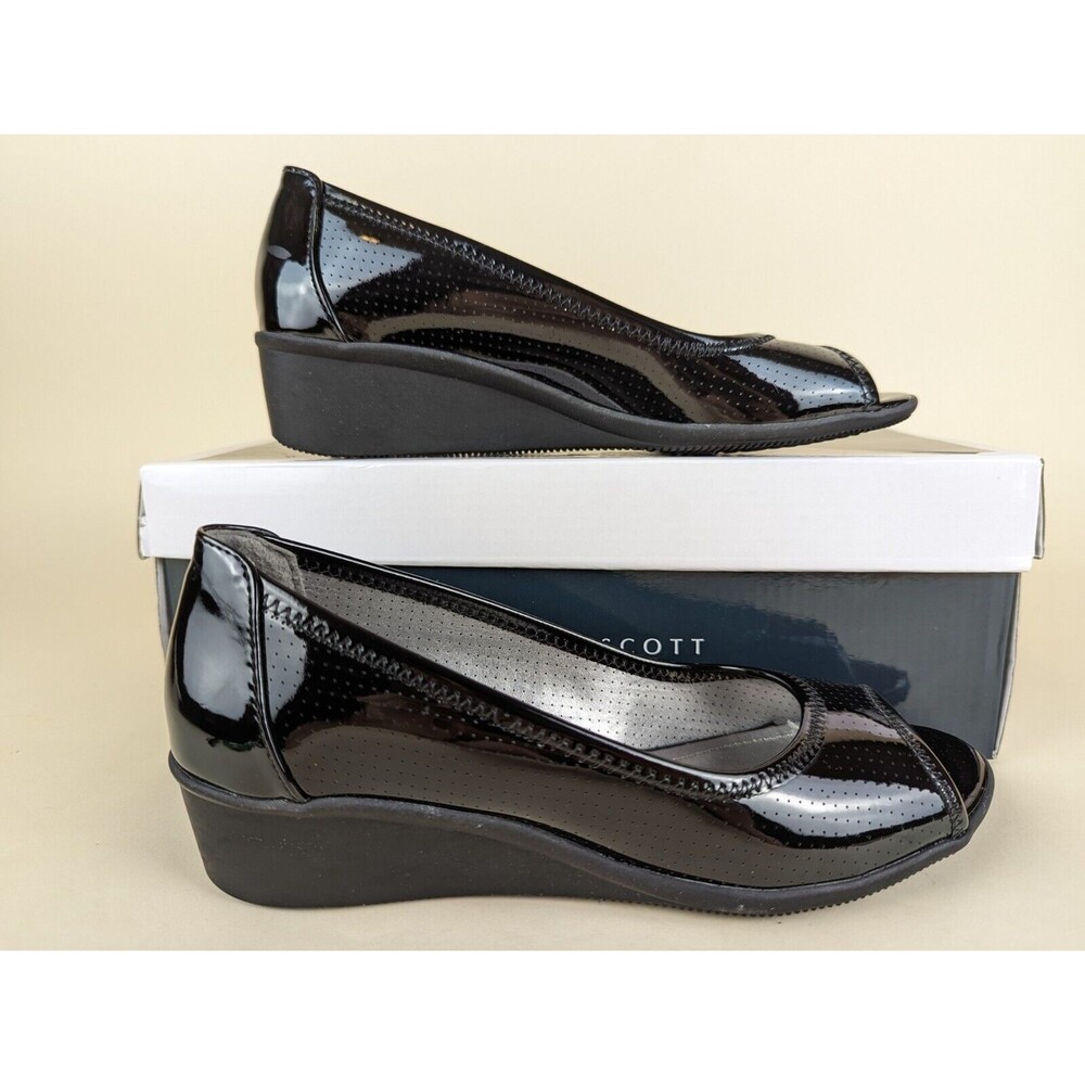 Karen Scott Yaritza Wedge Pumps Womens 6 M Black Faux Patent Slip On Shoes NWB